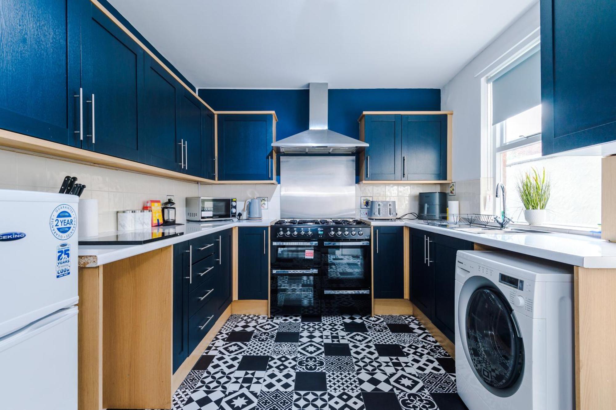 Large 7 Bedroom Town House In Chester City Centre Екстериор снимка