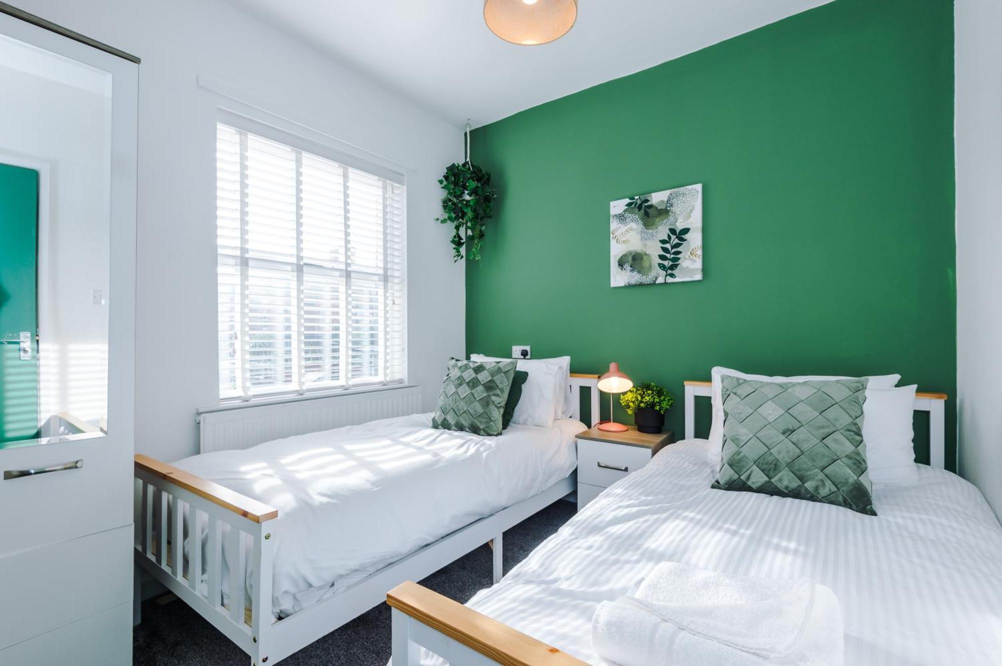Large 7 Bedroom Town House In Chester City Centre Екстериор снимка
