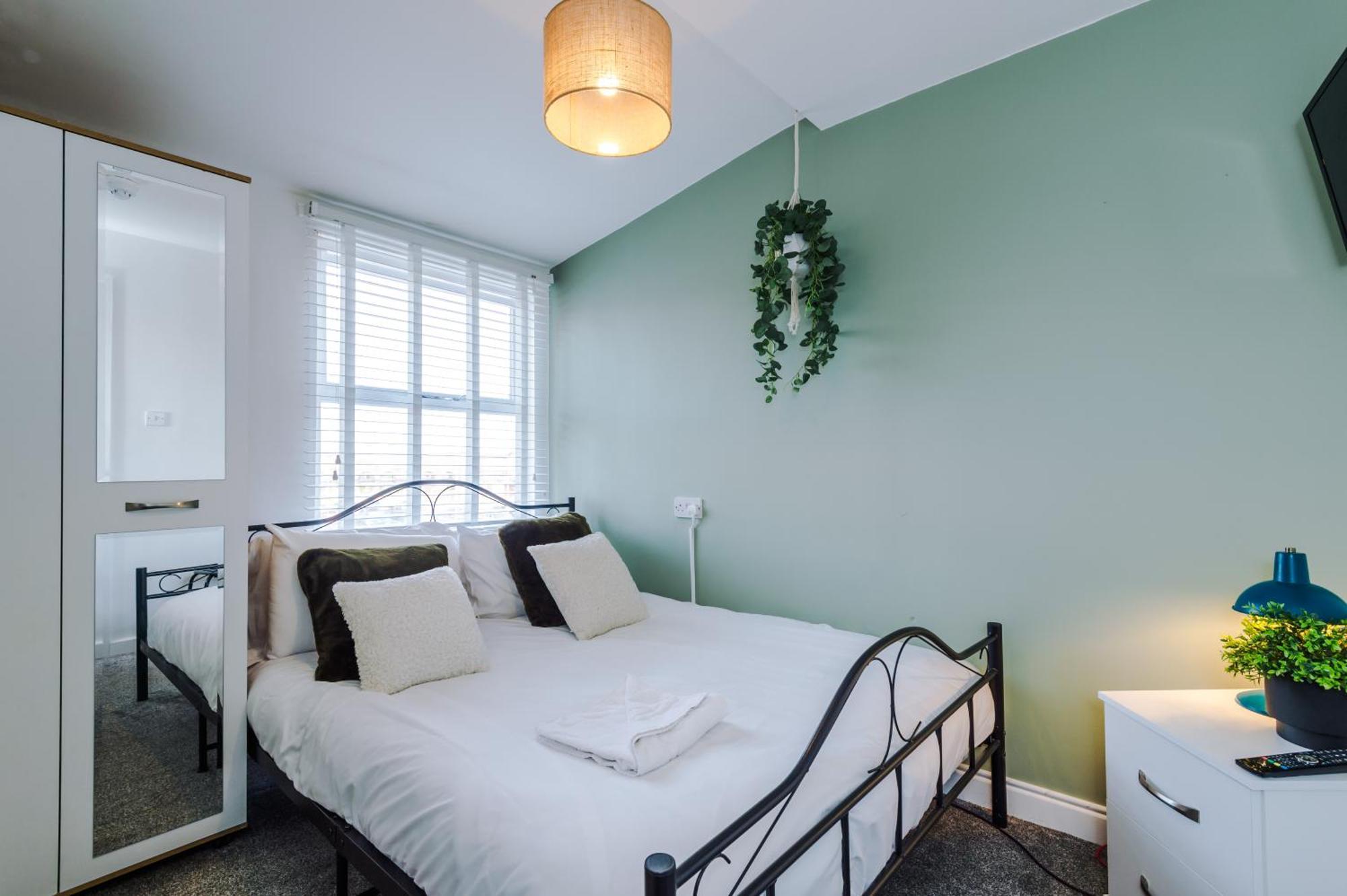 Large 7 Bedroom Town House In Chester City Centre Екстериор снимка